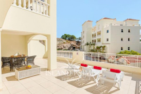 3x Bedroom with Heated Pool Holiday OG101